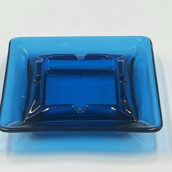 Vtg Viking Glass Bluenique Deep Cobalt 6" Ashtray Soap Trinket Jewelry Dish - Picture 2 of 5